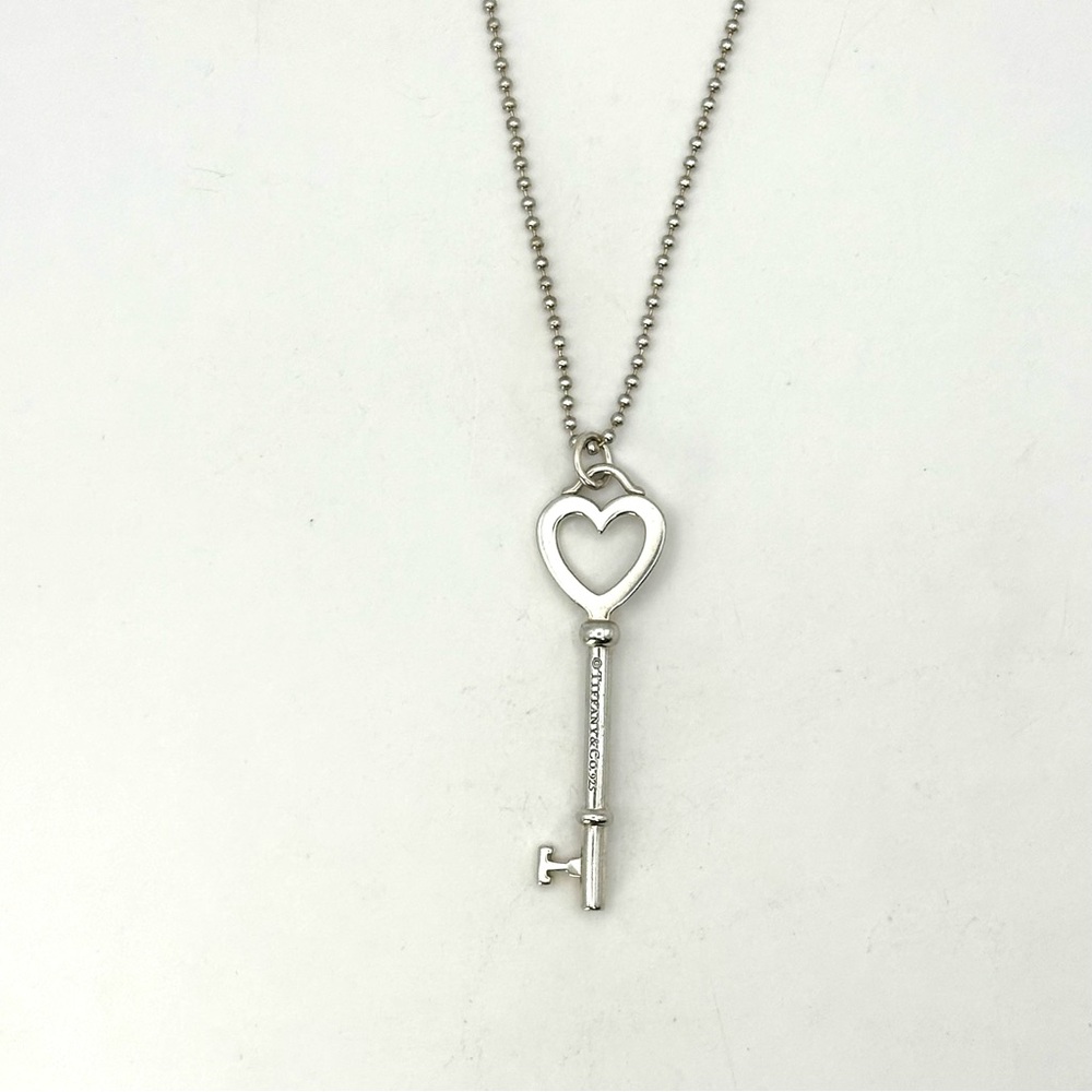 Tiffany & Co Heart Key Pendant Necklace - Picture 7 of 9